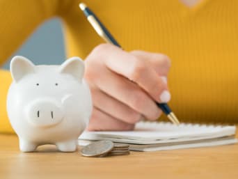Cómo controlar sus costos y ahorrar dinero: guía para principiantes